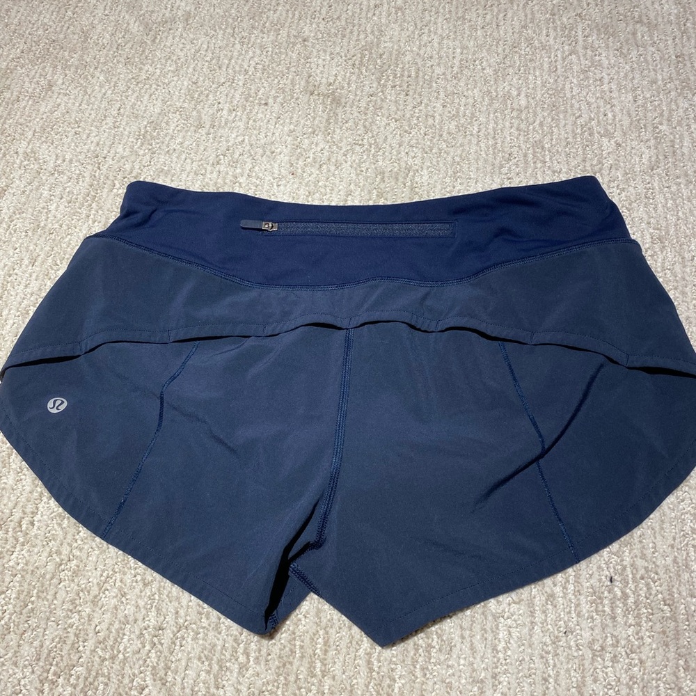 Lululemon speed ups 2.5 in